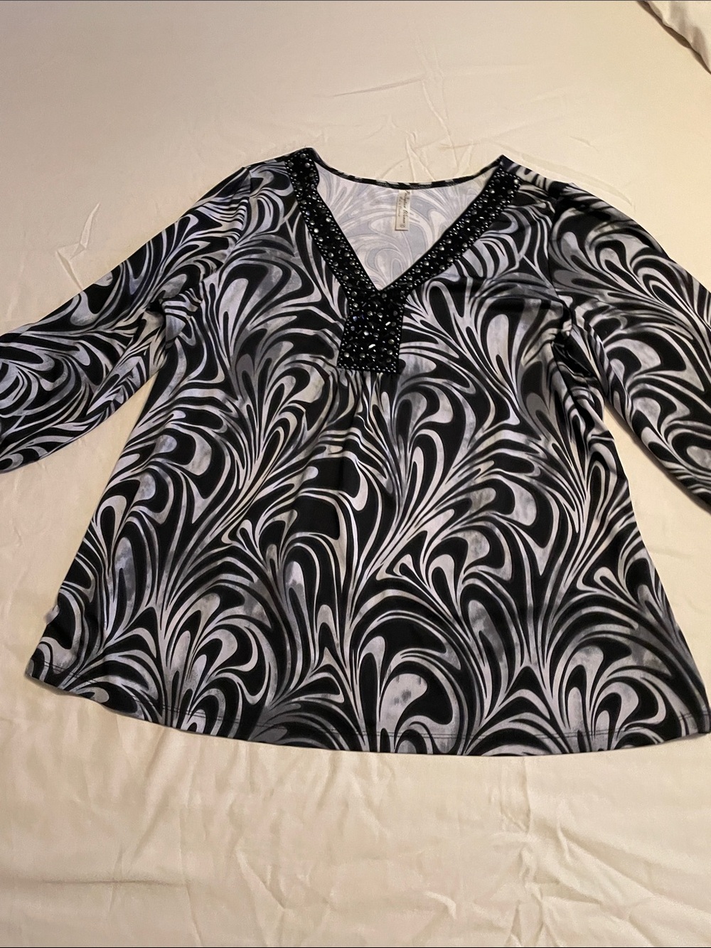 Perseption Black & White V-Neck Swirl Print Tunic